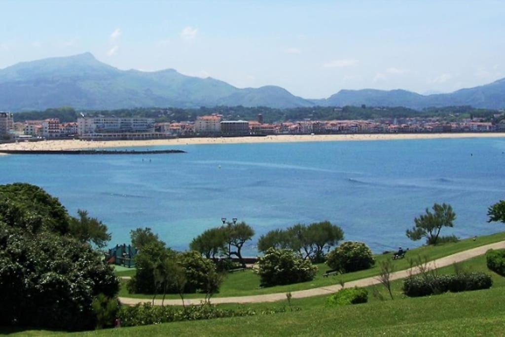 Situation Ideale Piscine Parking Wifi Gare Plage Golf Сибур Екстериор снимка